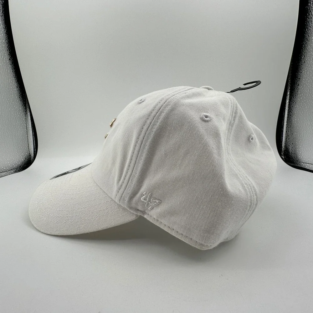 Chicago Cubs '47 Clean Up Hat White Adjustable Strapback Metal Logo Badge NEW